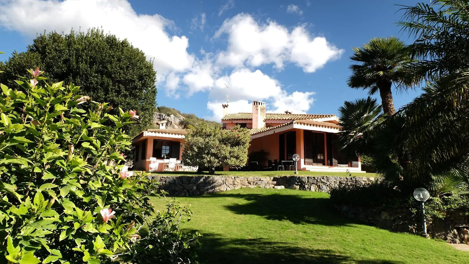 ベッド・アンド・ブレックファスト A Casa Di Angela B&B カルボーニア